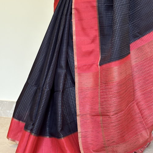 Black Handloom Saree with Pink Border - Image 3