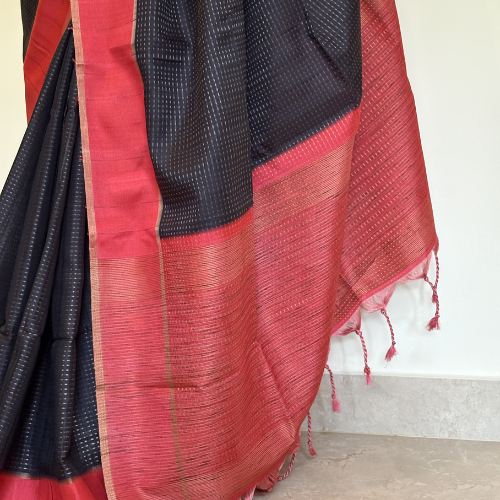 Black Handloom Saree with Pink Border - Image 2