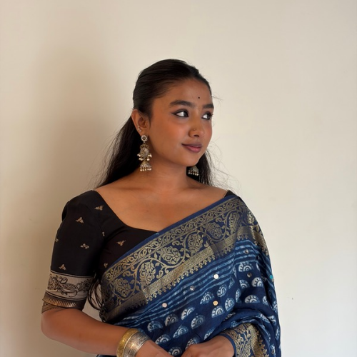 Midnight Blue Dola Silk Mirror Work Saree with Zari Border & Zari Pallu - Image 2